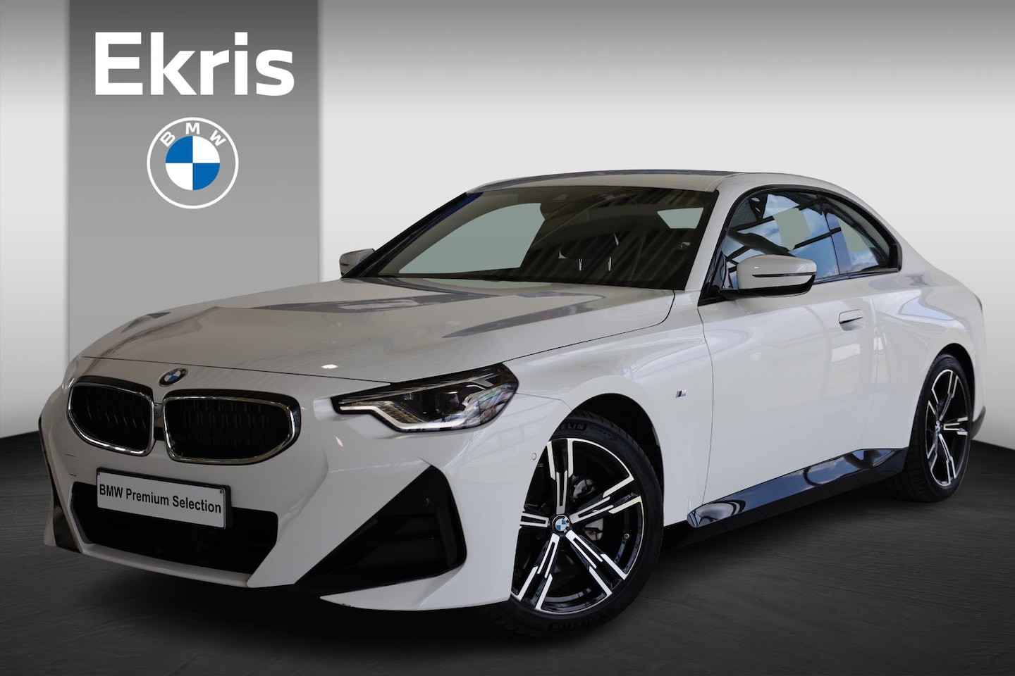 BMW 2-serie Coupé - 220i M Sportpakket | Innovation Pack | Comfort Pack | Easter - AutoWereld.nl