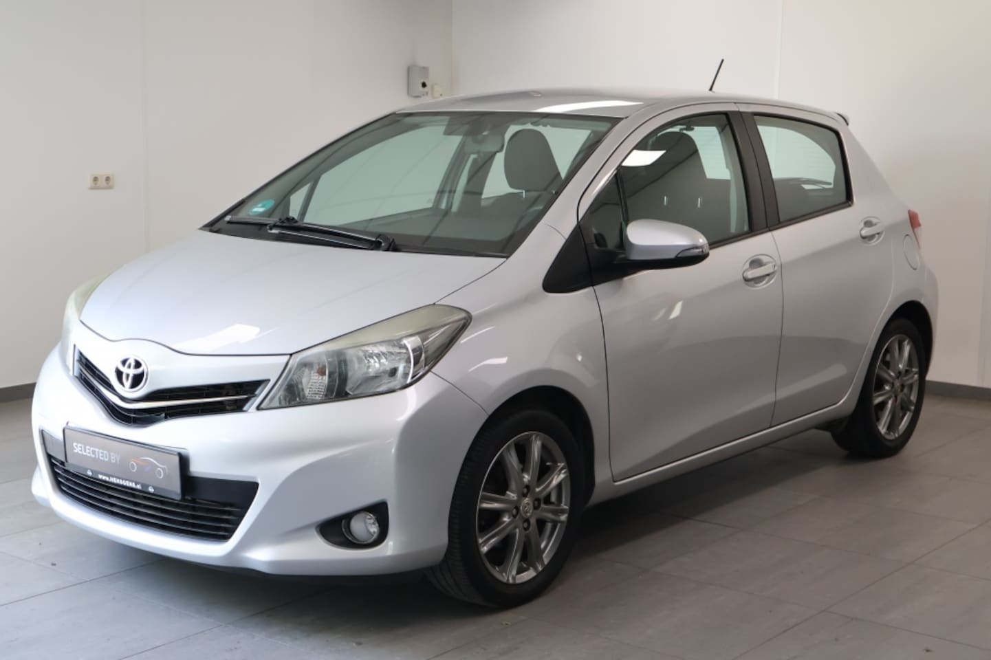 Toyota Yaris - 1.3 VVT-i Dynamic 1.3 VVT-i Dynamic - AutoWereld.nl