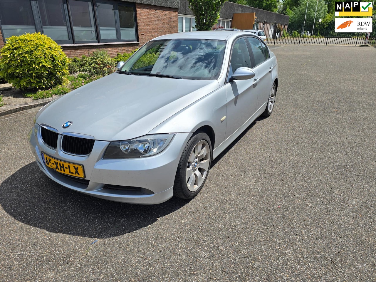 BMW 3-serie - 320i Business Line Airco Boekjes Lees Tekst goed - AutoWereld.nl