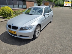 BMW 3-serie - 320i Business Line Airco Boekjes Nap