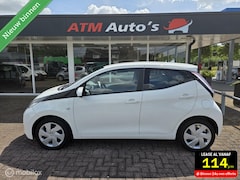Toyota Aygo - 1.0 VVT-i x-play Navi LED Camera Cruise Airco