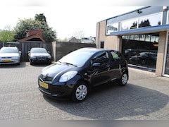Toyota Yaris - 1.3 VVTi Sol, DEALER ONDERHOUDEN
