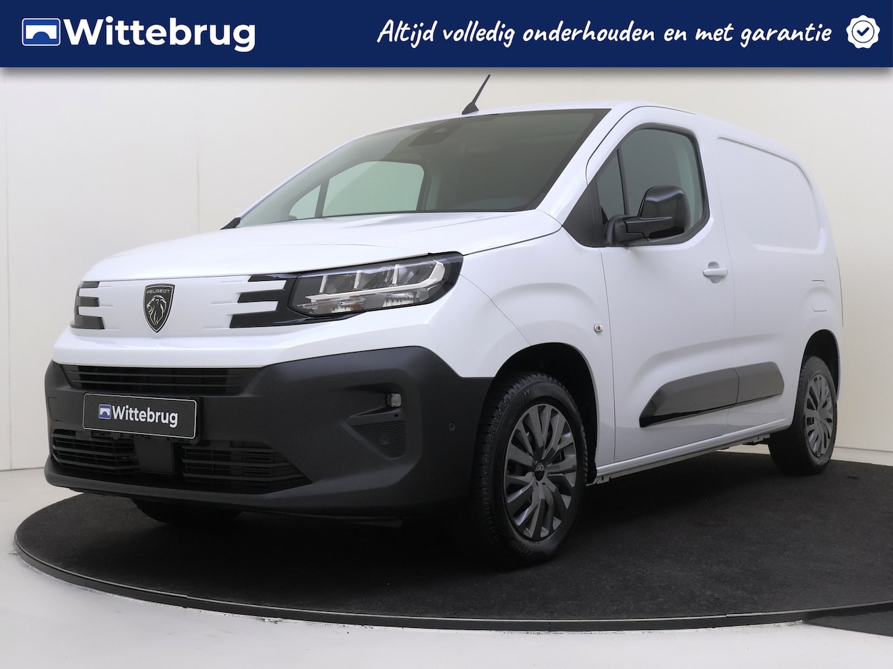 Peugeot Partner - 1.5 BlueHDi 130 L1 Automaat | Winter Pakket | Camera | Betimmering | Navigatie + TREKHAAK - AutoWereld.nl
