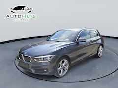 BMW 1-serie - 118i Advantage Led Navigatiesysteem 18" lm velgen Stoelverwarming 63000km