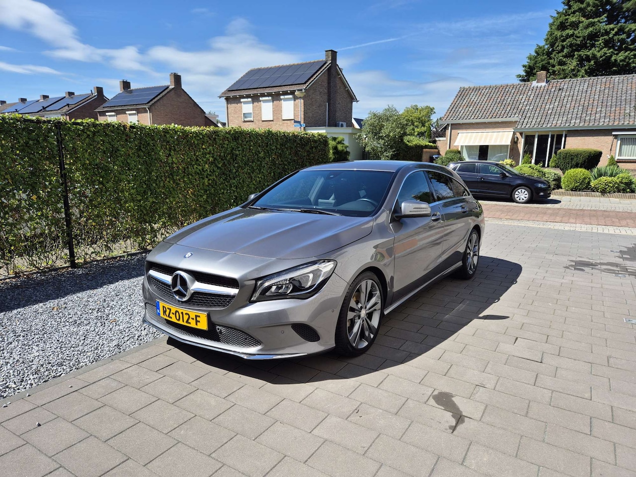 Mercedes-Benz CLA-klasse Shooting Brake - 180 Business Solution 66.000 km | Dealeronderhouden | Android Auto / Carplay | PDC voor + achter | Stoelverwarmi - AutoWereld.nl