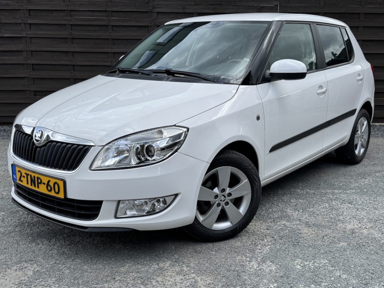 Skoda Fabia - 1.2 TSI Drive / Navi / Cruise/ Trekhaak / Nieuwe APK - AutoWereld.nl