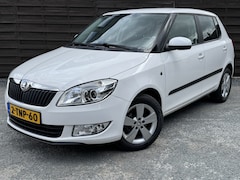 Skoda Fabia - 1.2 TSI Drive / Navi / Cruise/ Trekhaak / Nieuwe APK