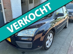 Ford Focus - 1.6-16V Champion Airco Cruise PDC LMV Nette Auto