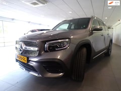 Mercedes-Benz GLB - 180 Business Solution AMG Automaat
