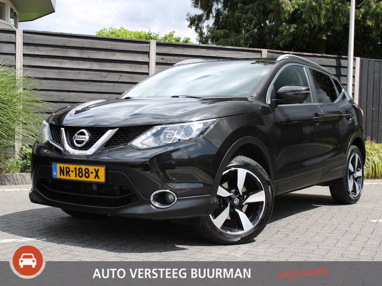 Nissan Qashqai - 1.2 115PK N-Connecta X-Tronic CVT Automaat Navigatie, Rondomzicht Camera, DAB, Panoramadak - AutoWereld.nl