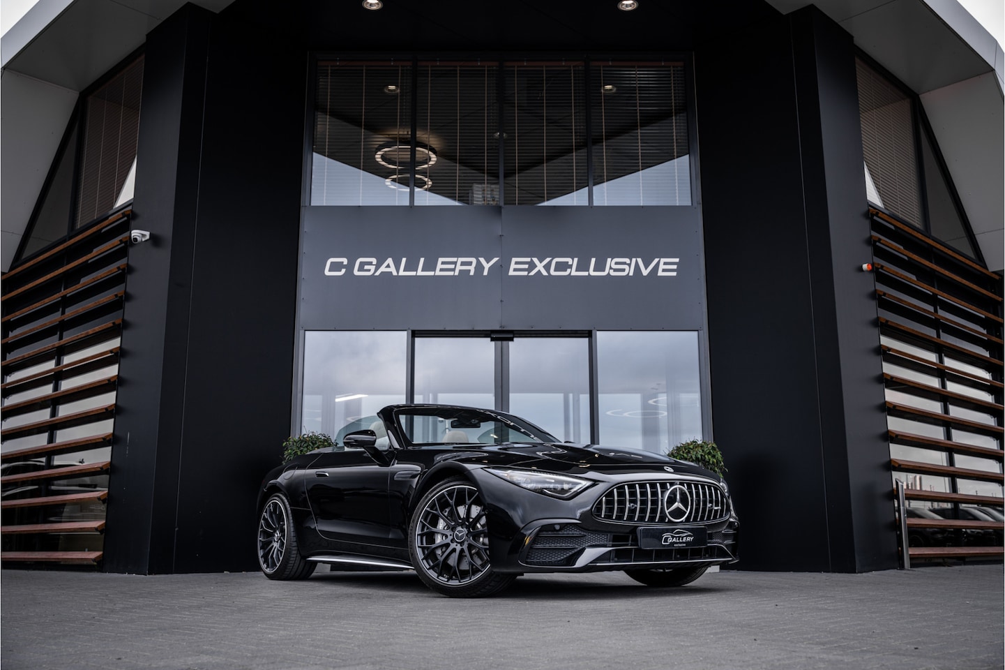 Mercedes-Benz SL-klasse Roadster - AMG SL43 - AMG Line | Burmester | ACC | 360 Camera | Memory - AutoWereld.nl