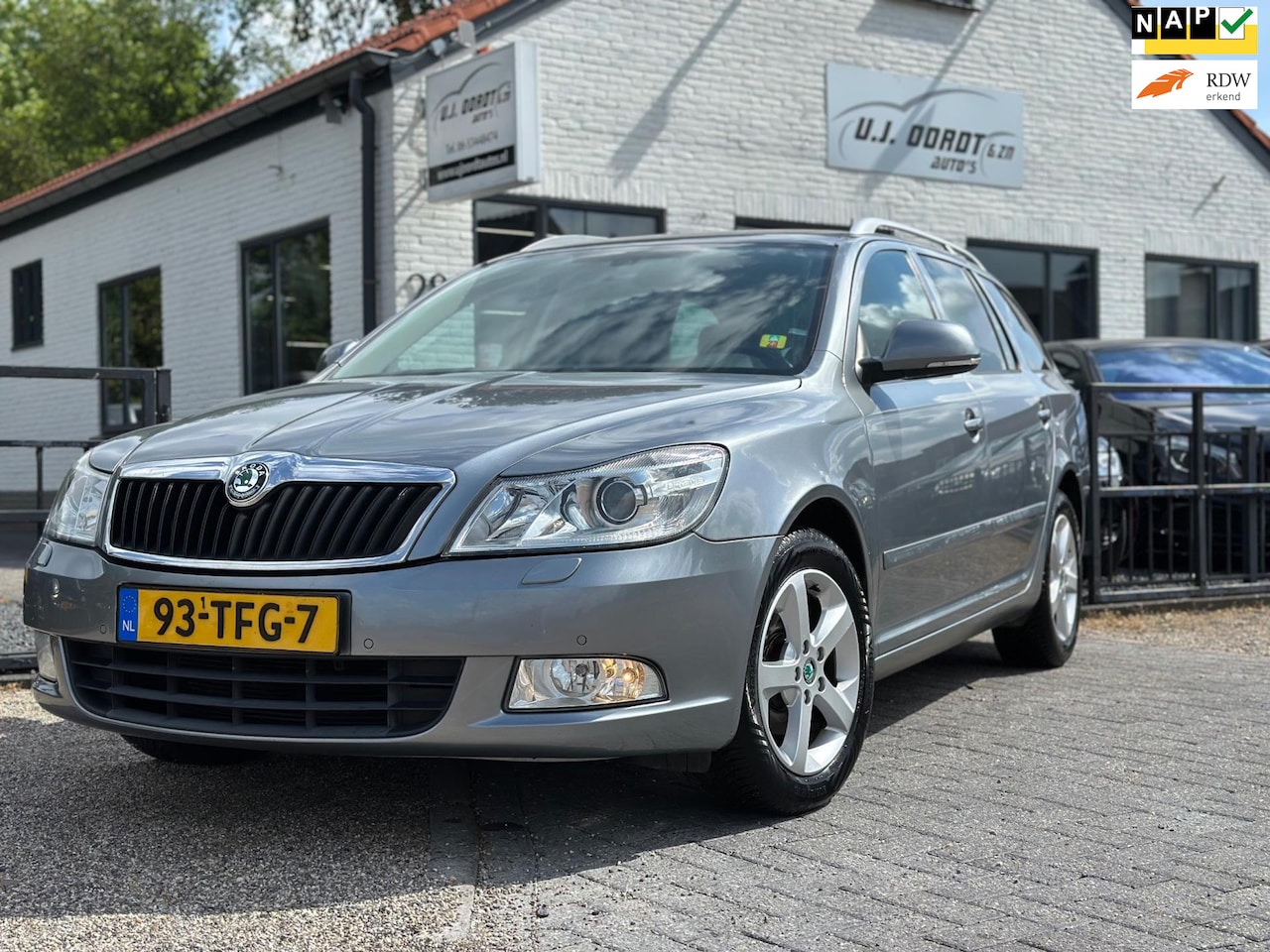 Skoda Octavia Combi - 1.4 TSI Greentech Elegance Business Line 1.4 TSI Greentech Elegance Business Line Nette auto! - AutoWereld.nl