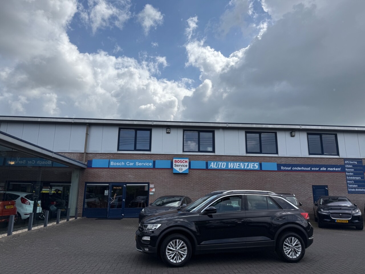 Volkswagen T-Roc - 1.0 TSI | Style Business | Airco-Ecc | Navi | Carplay - AutoWereld.nl