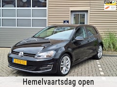 Volkswagen Golf - | 1.4 TSI ACT Highline | Airco | Parkeersensoren | Navigatie | Bluetooth | Keyless go en s