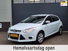 Ford Focus - | 1.0 EcoBoost Lease Trend | Airco | Parkeer sensoren | Nieuwe distributieriem | Cruise co