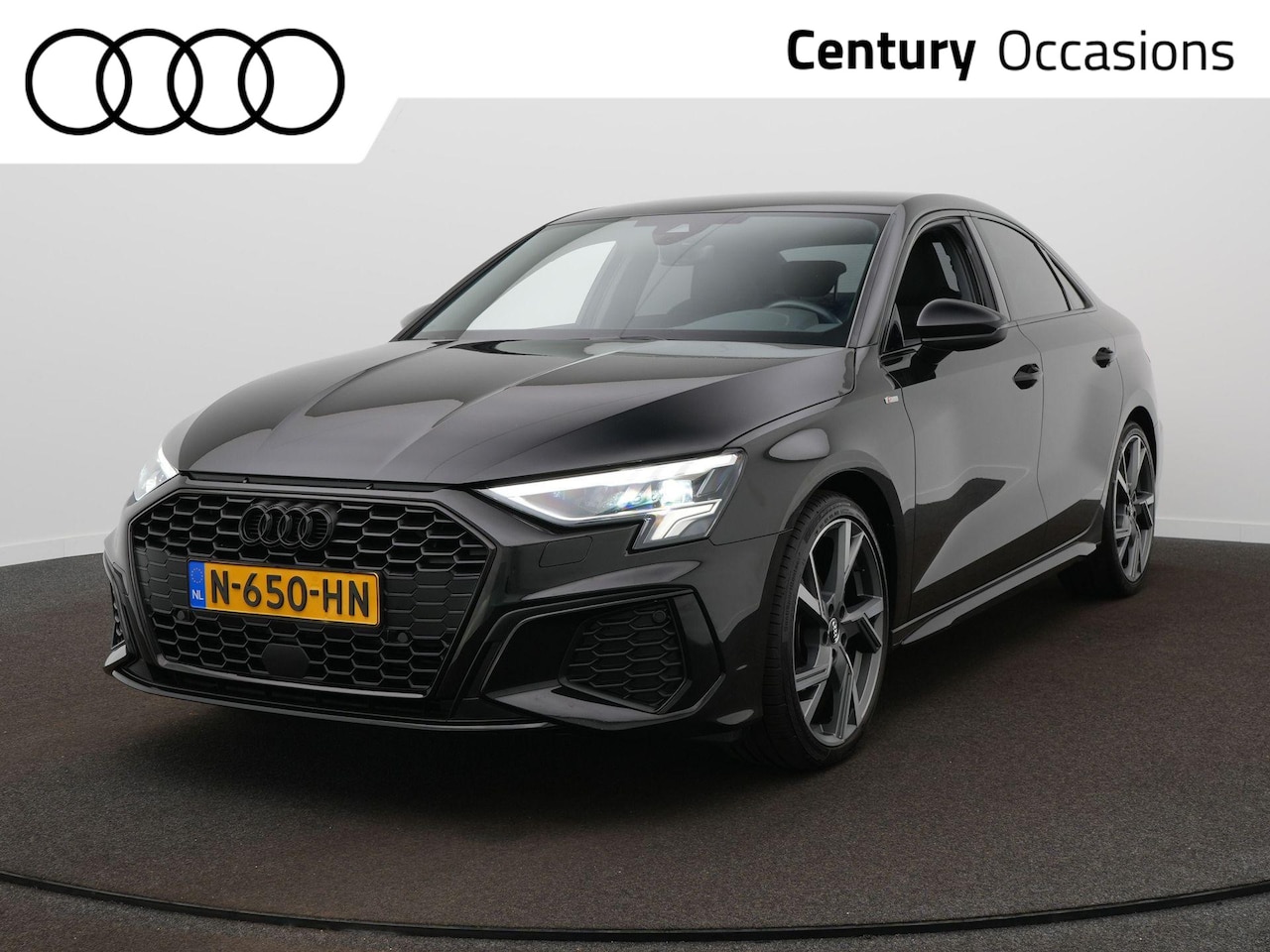 Audi A3 Limousine - 30 TFSI S edition S-Tronic | S-Line | Cruise control | Optiek pakket zwart - AutoWereld.nl