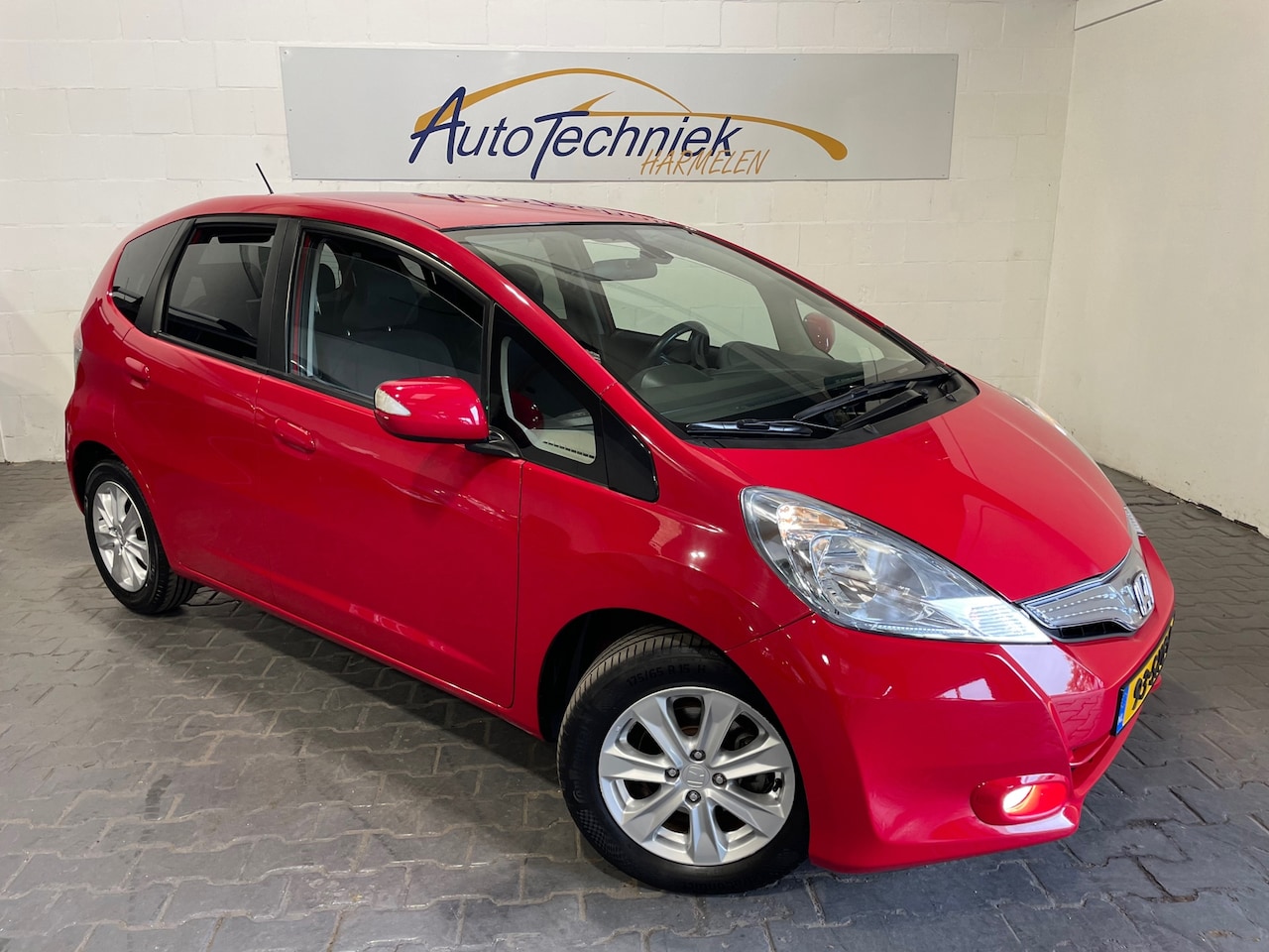 Honda Jazz - 1.4 Hybrid Business Mode + *NL-Auto*Rijklaarprijs !* - AutoWereld.nl