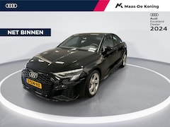 Audi A3 Limousine - 30 Tfsi 110pk S-tronic S edition · Apple/Android Car Play · Navi · P-Sensoren · Park Assis