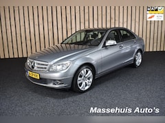 Mercedes-Benz C-klasse - 180 K Avantgarde 146dkm Navi Clima 2e eig. NL-auto PDC V+A 17" Nwe APK