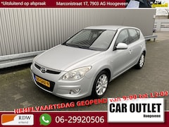 Hyundai i30 - 1.4i Dynamic Luxe 5-Drs, A/C, LM, Afnb.Trekhaak & Nieuwe APK – Inruil Mogelijk –