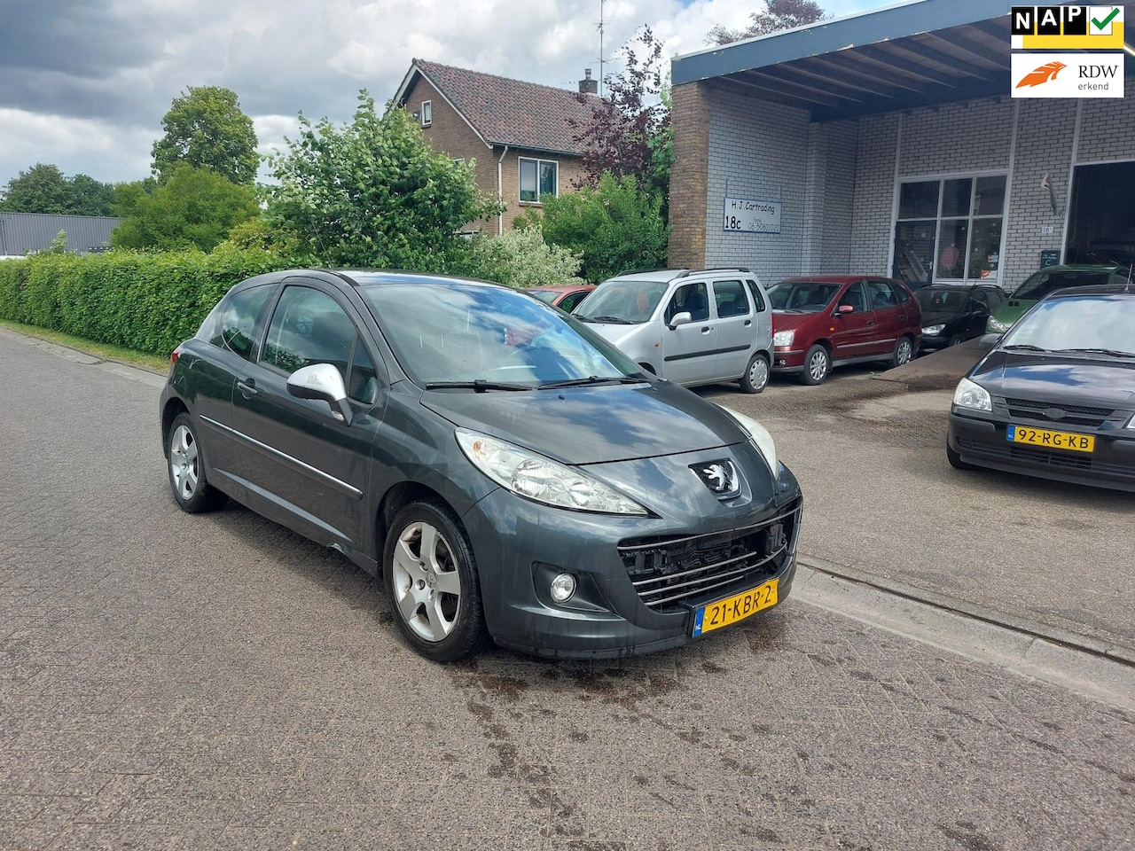 Peugeot 207 - 1.6 VTi Première met Schade, Loop Sloop EXPORT - AutoWereld.nl