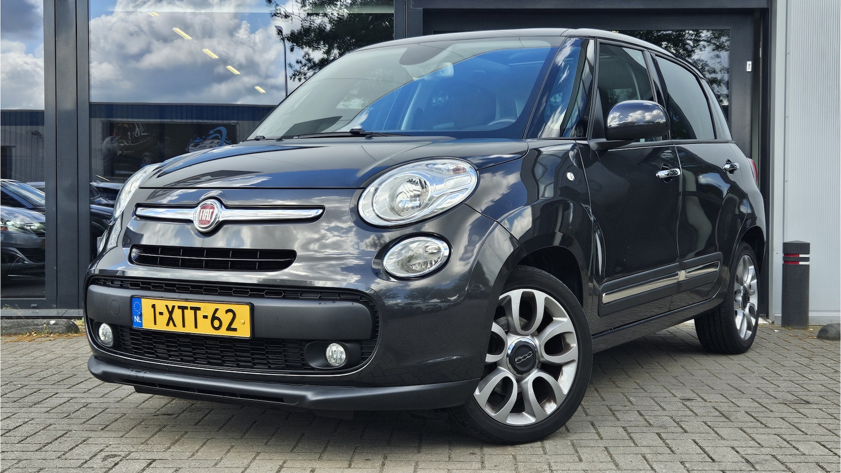 Fiat 500 L - 0.9 TwinAir Lounge + PANO DAK + BEATS + KLIMA + LM VELGEN + CRUISE - AutoWereld.nl