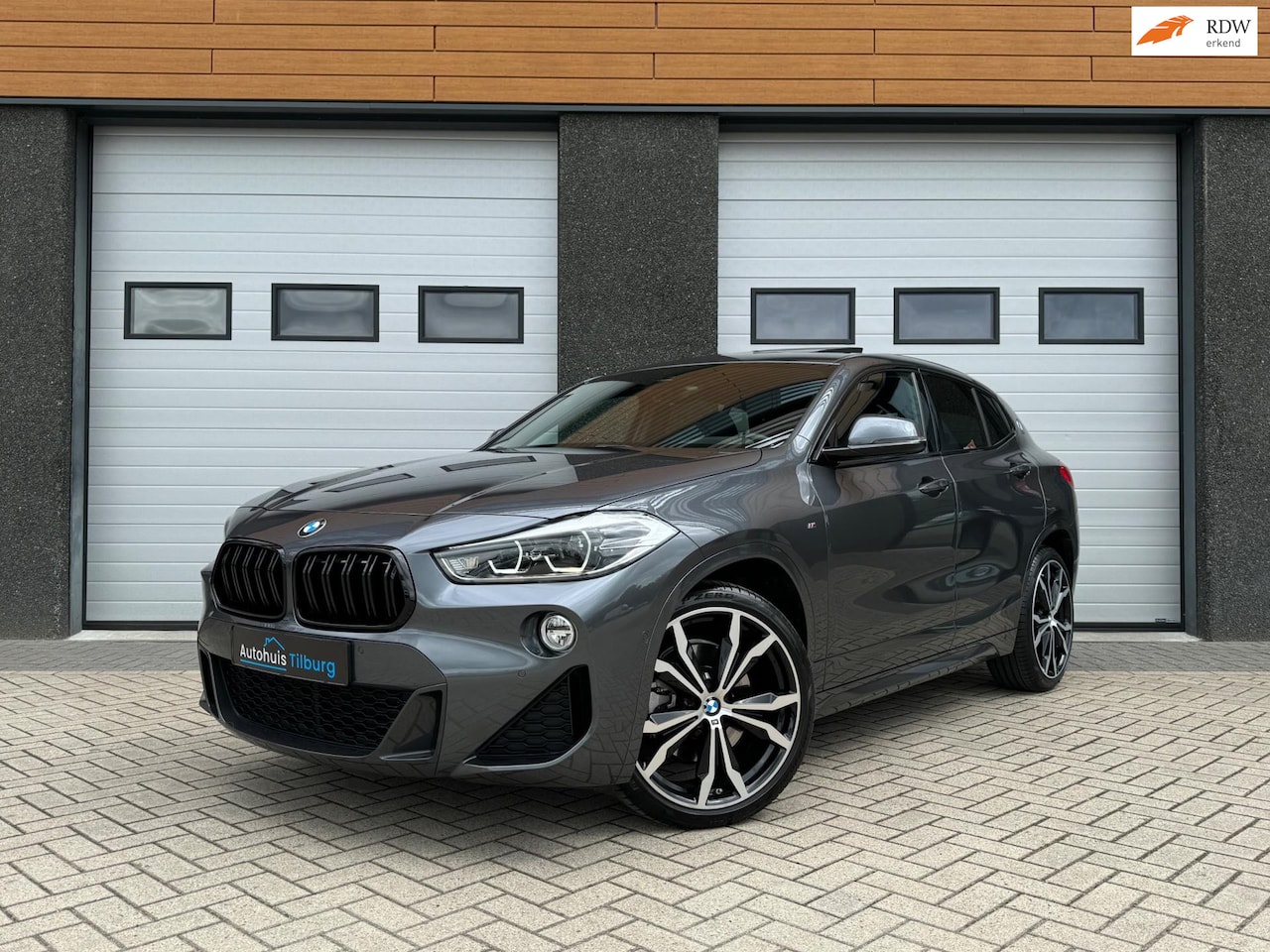 BMW X2 - SDrive20i 192PK M Sport Pano HUD Camera - AutoWereld.nl