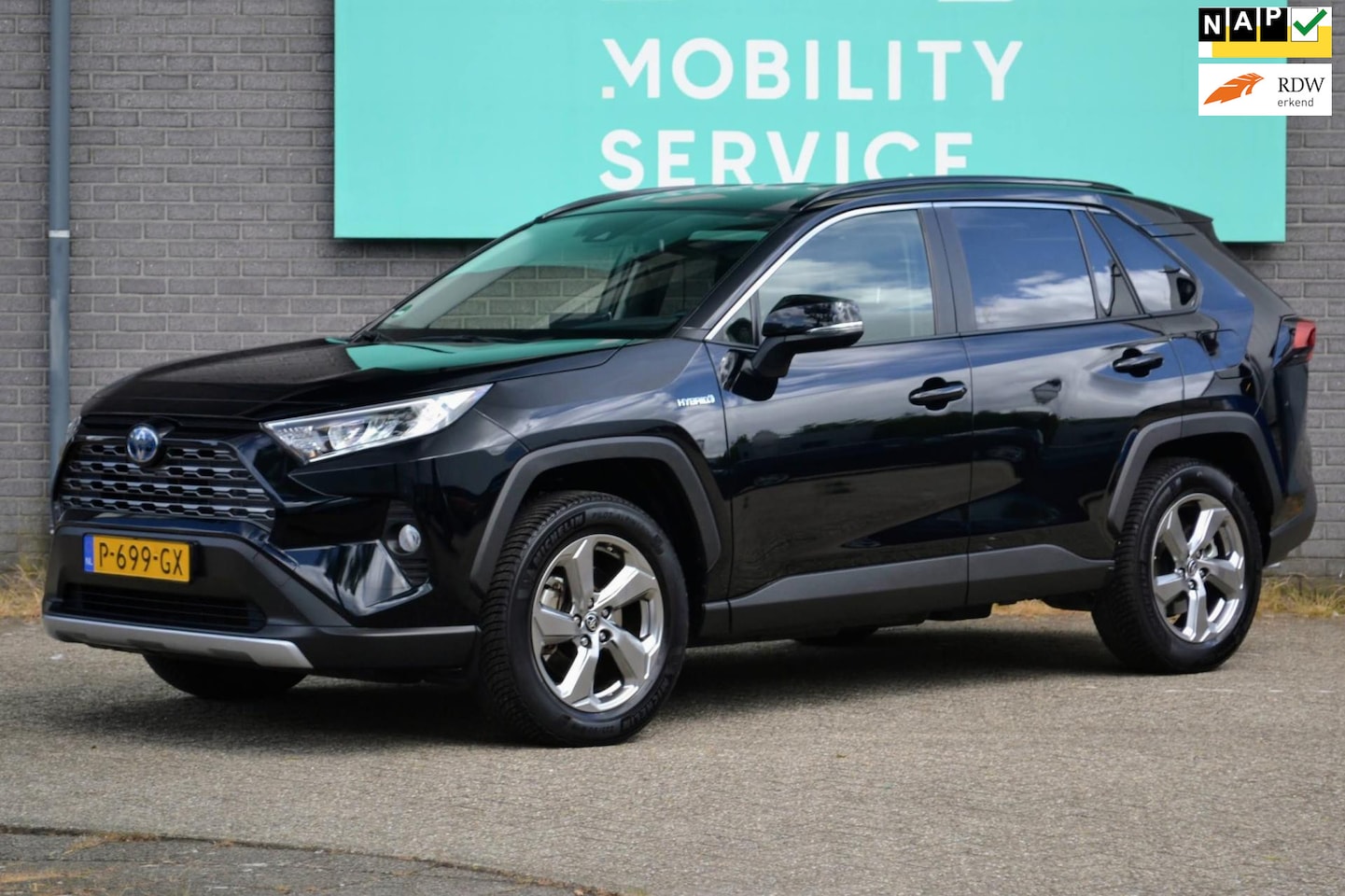 Toyota RAV4 - 2.5 Hybrid Dynamic ACC AUT CarPlay Clima LED CAM - AutoWereld.nl