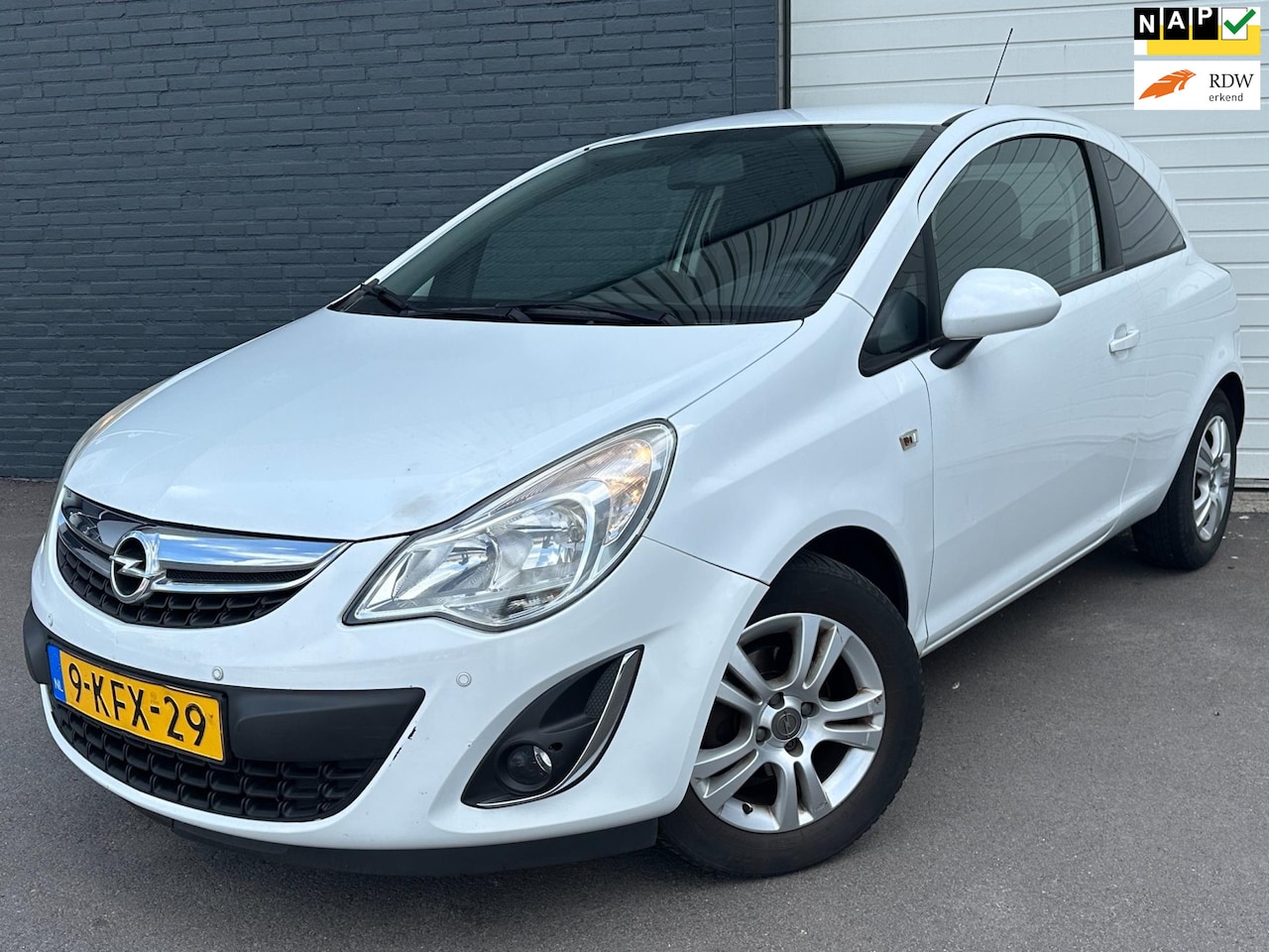 Opel Corsa - 1.2-16V Berlin NWEAPK/AIRCO/CRUISE/PDC/LMV/ORGNL - AutoWereld.nl