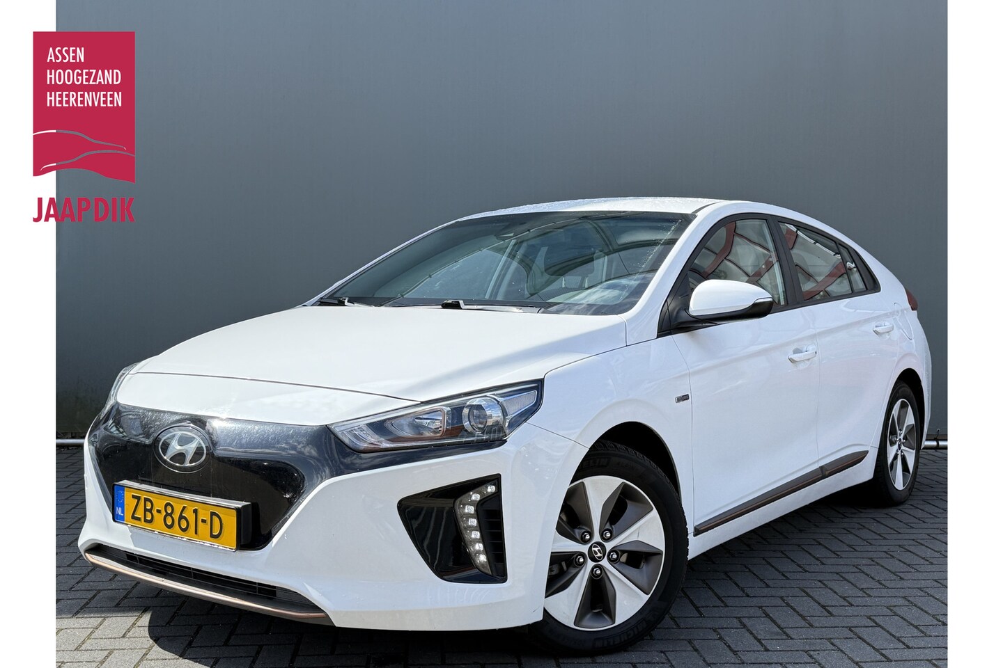 Hyundai IONIQ - BWJ 2019 Comfort EV 120 PK | NWE APK CLIMA / NAVI / CRUISE / CARPLAY /  ACHTERUITRIJCAMERA - AutoWereld.nl