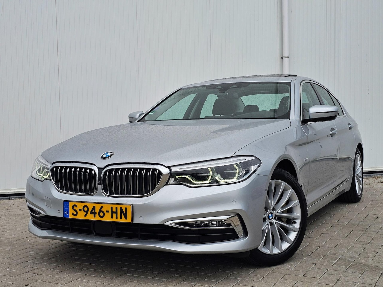 BMW 5-serie - 530i Luxury Line 135dkm Copilot pack. VOL OPTIES! - AutoWereld.nl