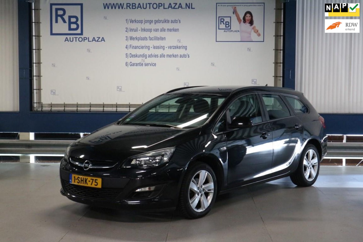 Opel Astra Sports Tourer - 1.4 Turbo Berlin / Keurige Auto / APK 6 2026 ! ! - AutoWereld.nl