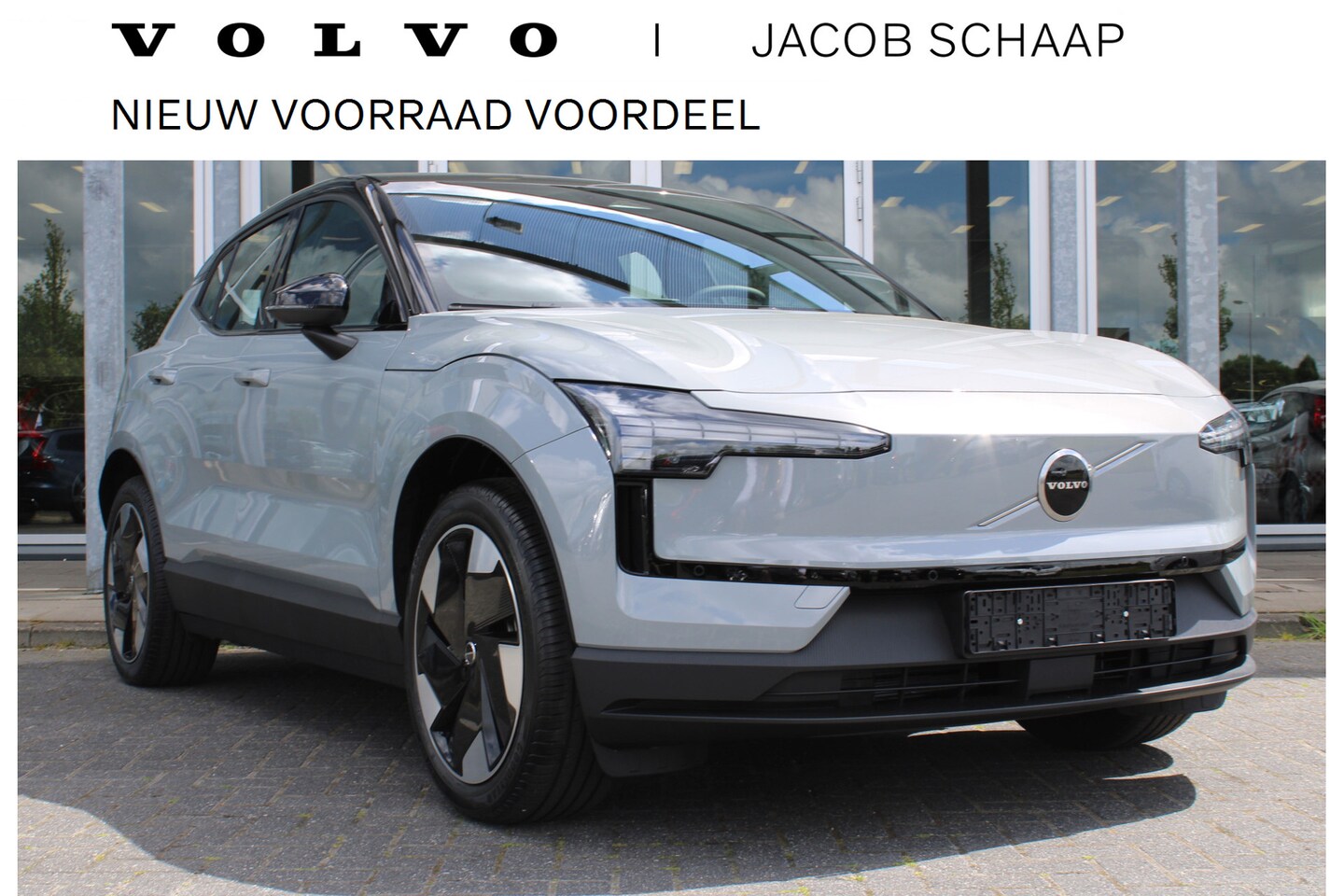 Volvo EX30 - Extended Range Plus 69 kWh | Stoel & stuurverwarming | Camera | El. achterklep | Adapt. Cr - AutoWereld.nl