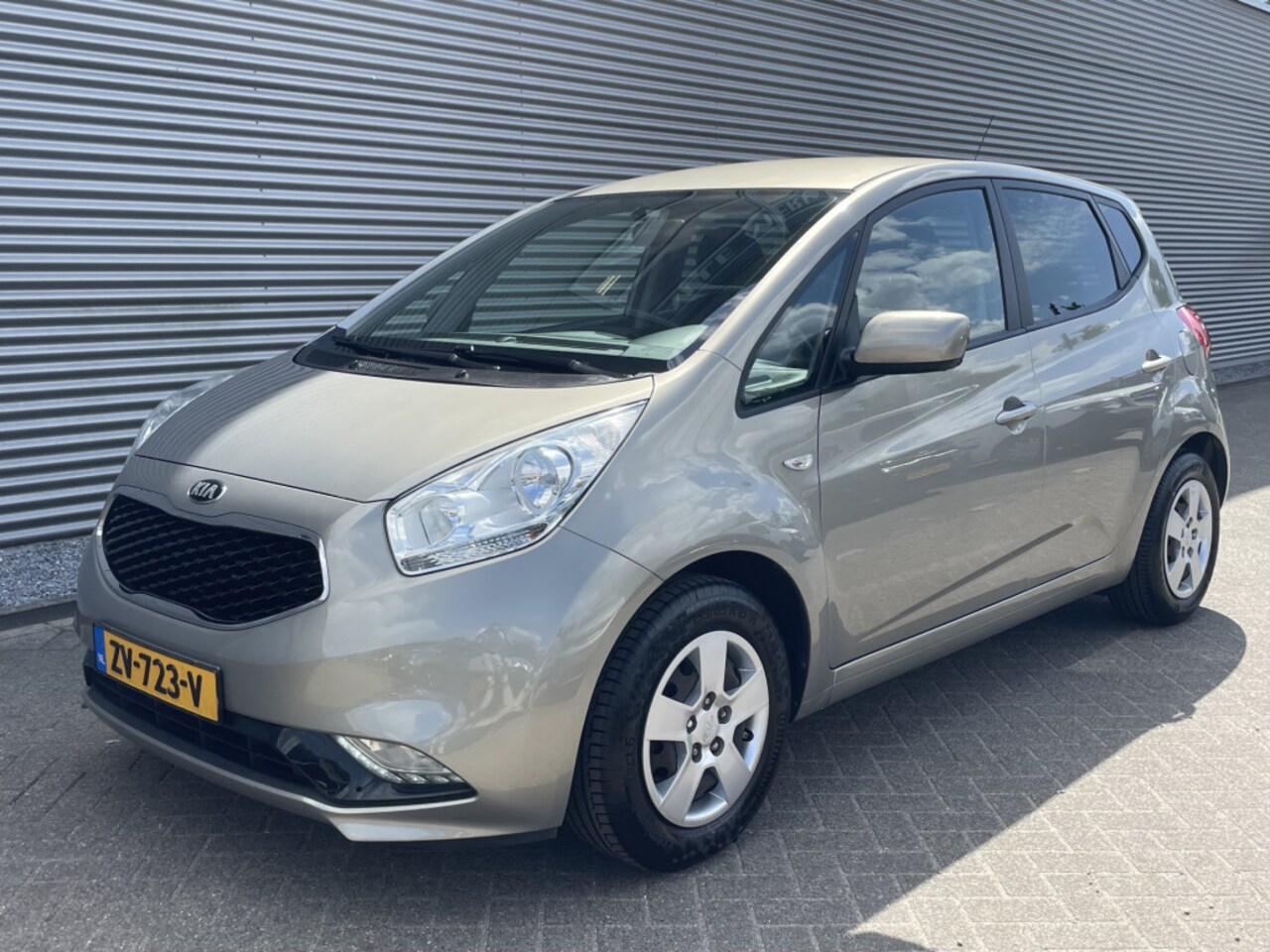 Kia Venga - 1.4 CVVT DynamicLine Navigatie Achteruitrijcamera info: M.Safari 0492588976 - AutoWereld.nl