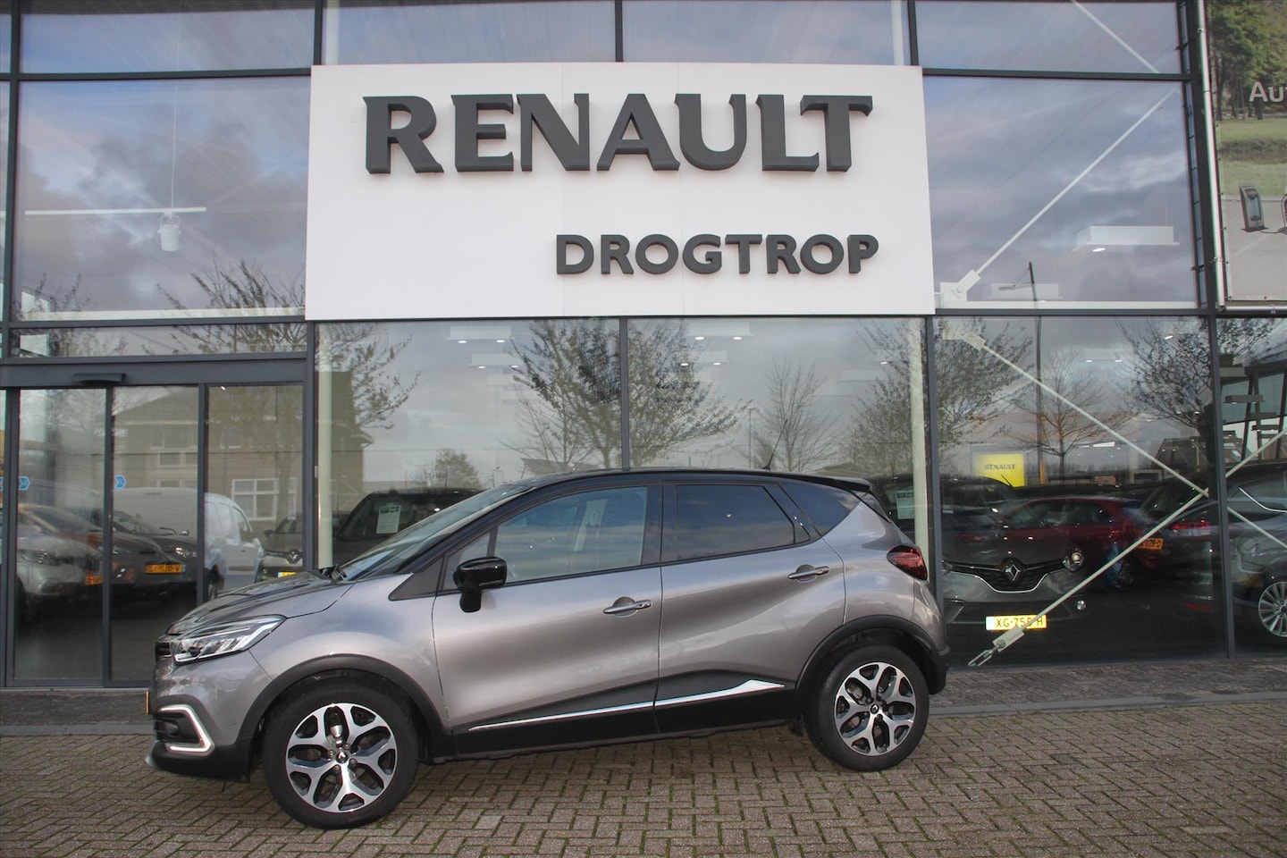 Renault Captur - 90PK-INTENS-71DKM-NAVI-CLIMA-CRUISE-CAMERA- - AutoWereld.nl