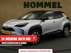 Toyota Yaris Cross - 1.5 Hybrid Bi-Tone Plus - PARKEERSENSOREN VOOR/ACHTER - KEYLESS ENTRY/START - VOORSTOELEN