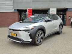Toyota bZ4X - PREMIUM BI-TONE 71KWH 3-FASE VOORRAADVOORDEEL €49.995 NIEUWPRIJS €56.685 3-FASE WARMTEPOMP