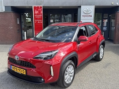 Toyota Yaris Cross - 1.5 Hybrid DYNAMIC HEAD-UP STOEL/STUURVERW KEYLESS EL-ACHTERKLEP NAVI CAMERA APPLE/ANDROID