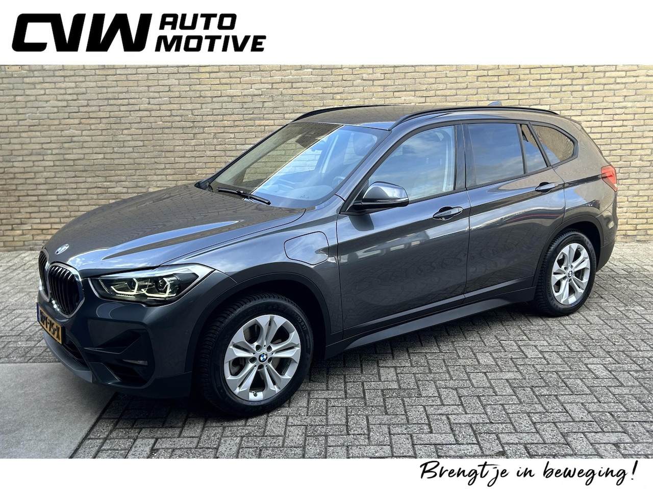BMW X1 - xDrive25e Plug-In | Business Edition Plus | Leder | Afneembare Trekhaak | Sportstoelen | N - AutoWereld.nl