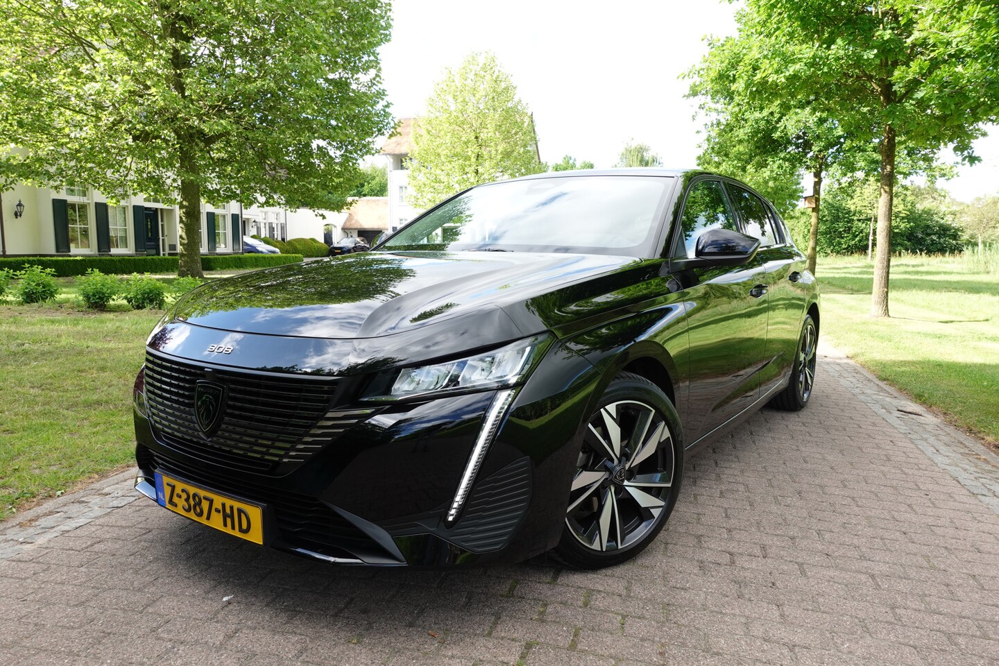 Peugeot 308 - 1.2 PureTech Allure Pack Business | LED | Achteruitrijcamera | Cruise control | NAVI | - AutoWereld.nl