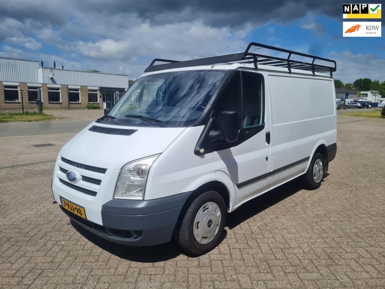 Ford Transit - 260S 2.2 TDCI 260S 2.2 TDCI, Nieuwe APK - AutoWereld.nl