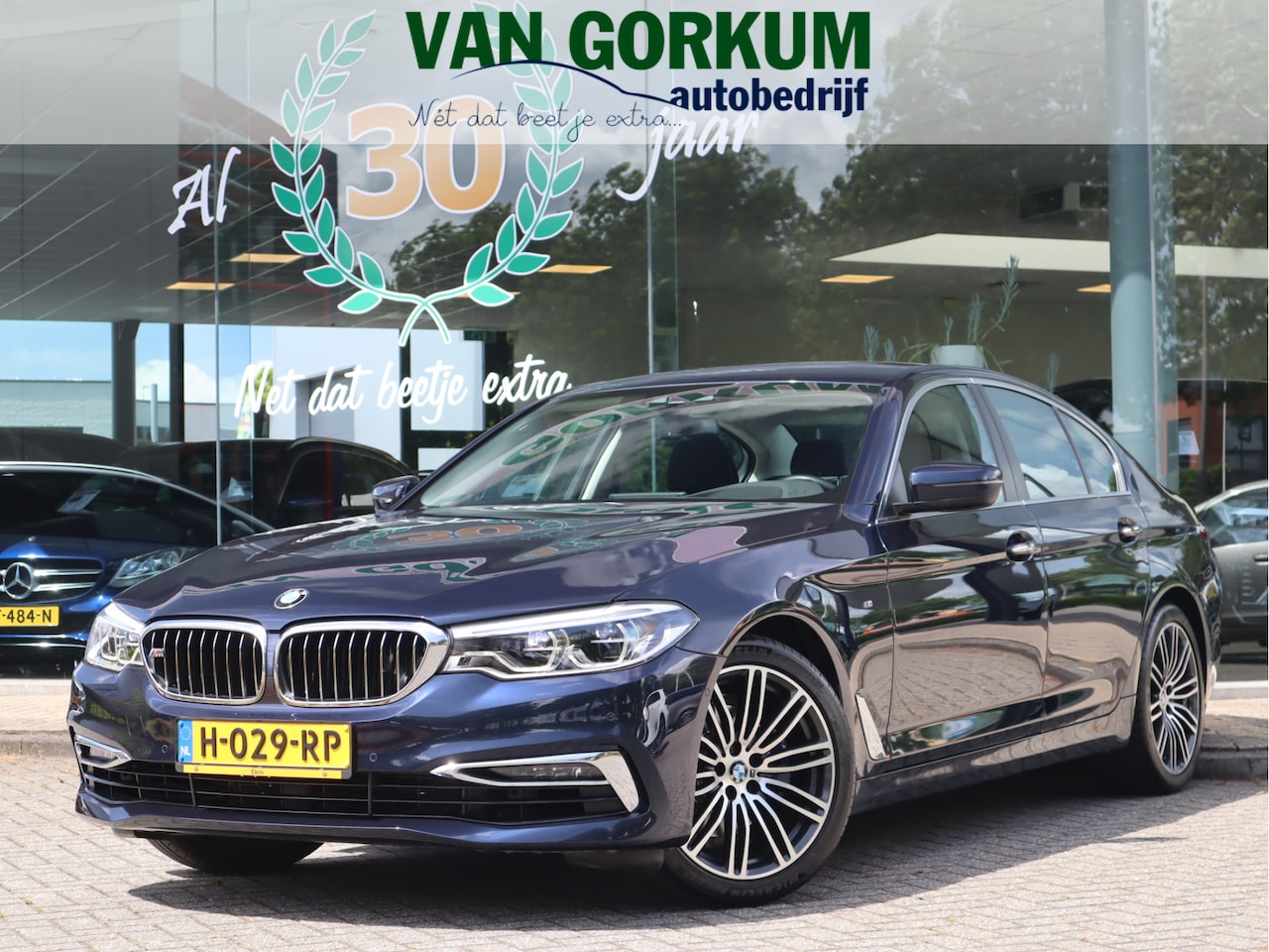 BMW 5-serie - 520i Executive / 52.000 KM! - AutoWereld.nl