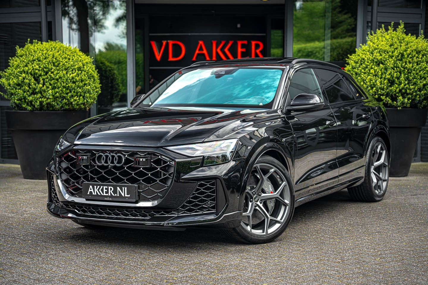 Audi RSQ8 - RSQ8 Performance 640 PK (Facelift) Sportdif.| 305km/h | Head-Up - AutoWereld.nl