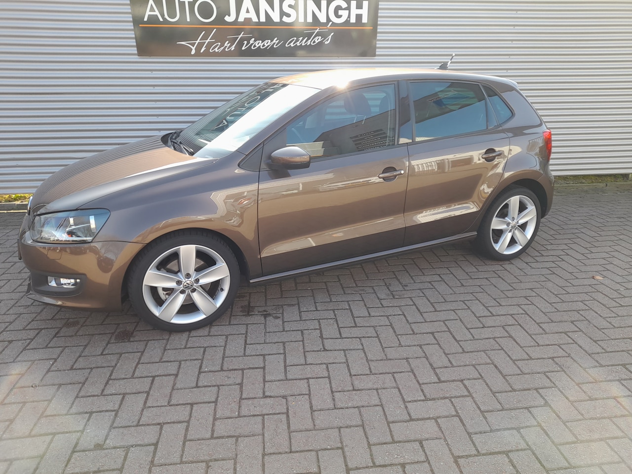 Volkswagen Polo - 1.2 TSI Highline Automaat! | Clima | Cruise control | LM Velgen | Privacy glas | RIJKLAARP - AutoWereld.nl