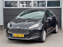 Ford Fiesta - 1.0 Style LEES ADVERTENTIE, Navi, Nap