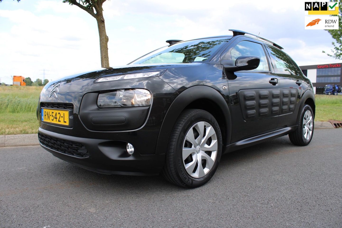 Citroën C4 Cactus - 1.2 PureTech Feel 1.2 PureTech Feel ,Airco. Navigatie - AutoWereld.nl