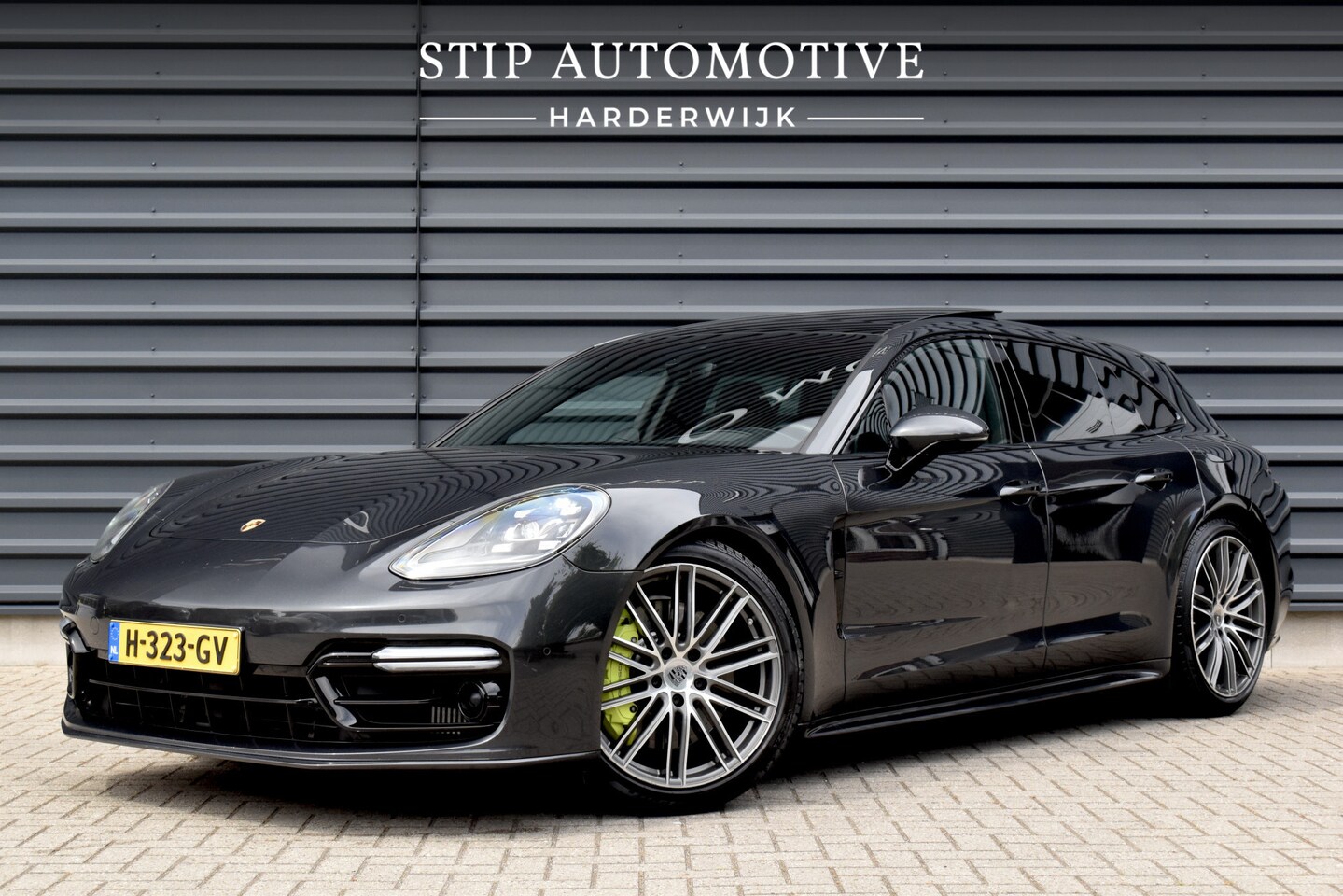 Porsche Panamera Sport Turismo - 2.9 4 E-Hybrid Sport Design | Panoramadak | ACC | Bose | Sportuitlaat | 21'' Velgen | Head - AutoWereld.nl