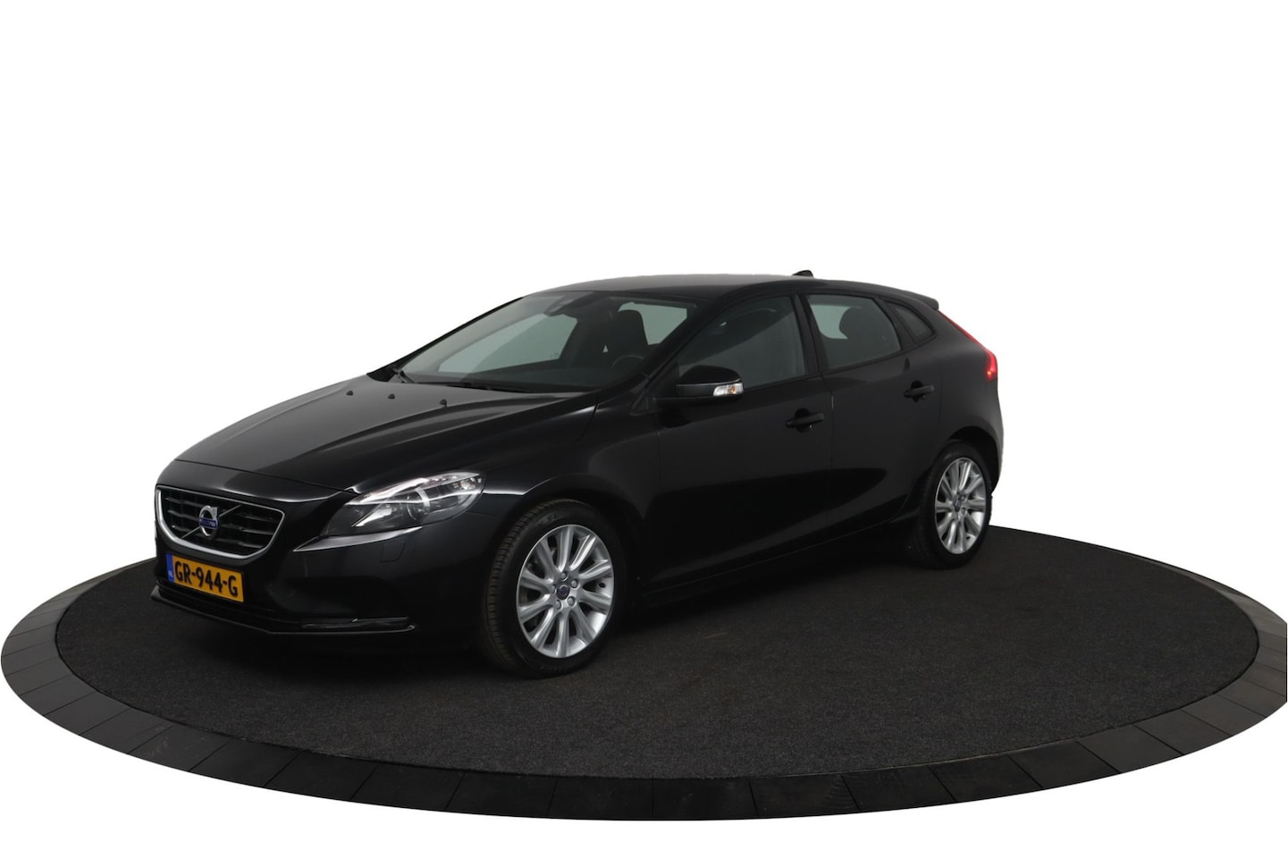 Volvo V40 - T2 Summum | Stoelverwarming | Cruise Control | High Performance Audio | Parkassist | Clima - AutoWereld.nl