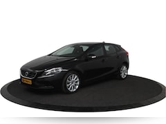 Volvo V40 - T2 Summum | Stoelverwarming | Cruise Control | High Performance Audio | Parkassist | Clima