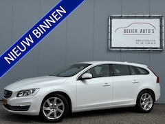 Volvo V60 - 1.6 T3 Momentum Trekhaak/Navigatie/Bluetooth
